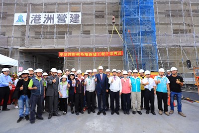 中台灣影視基地上梁   明年中完工