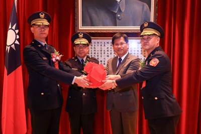 中市警局分局長布達 林市長勉持續深耕治安