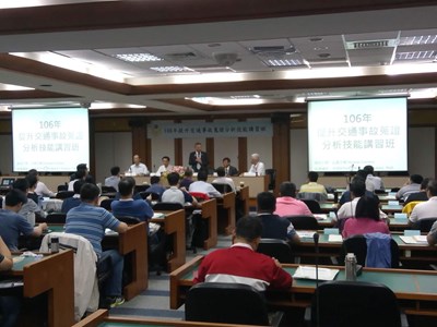 提升交通事故蒐證分析技能講習台中開訓 張副市長見證