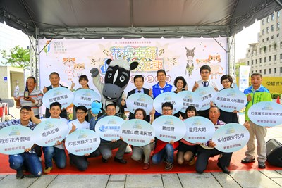 輕鬆遊后里 花博彩繪接駁巴士隨車導覽