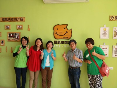 市長夫人拜訪海線身障社區式照顧服務 盼德國經驗在台中開花結果