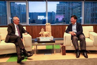 前AIT副處長Robert Wang拜會中市府 林市長盼雙方合作推動INGO上軌道