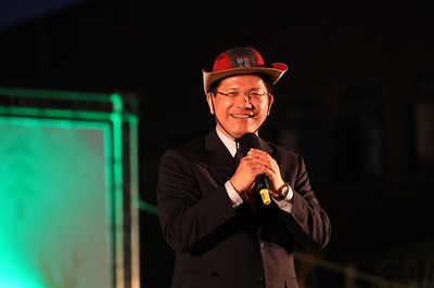 靜宜大學聖誕感恩晚會 林市長出席獻祝福