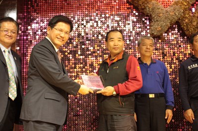 中市義勇消防總隊業務座談 林市長表揚績優單位並勉強化專業