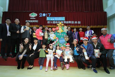 聖誕天使樹活動成功 1700份聖誕禮物 幫助家扶孩子圓夢