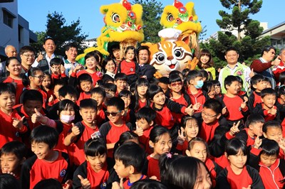 大雅陽明國小樂群館活動中心落成  林市長盼提供孩子優質教育環境