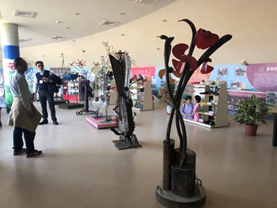 花毯節融入環境教育  「花現6R」特展展出大型環保藝術作品