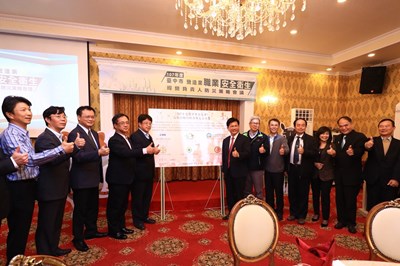 中市府與中央、公會簽署降低職災宣示書    盼改善職場環境