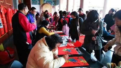 中市孔廟迎春 2/4書法名家現場揮毫送春聯