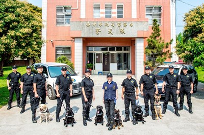 台中市政府警犬隊成軍揭牌儀式_180327_0036