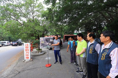 E8210A17-91BE-440E-A0DD-48061FBF2689