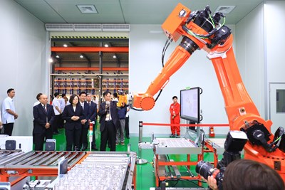 5A2BC7B6-2845-466E-AE46-96E42E47165D