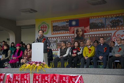 臺中女中95週年校慶       蔡副市長獻上祝福