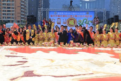 國際獅子會3D立體米圖祈福      林市長祈求國泰民安