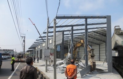 市府執行違章工廠即報即拆  維護公共安全