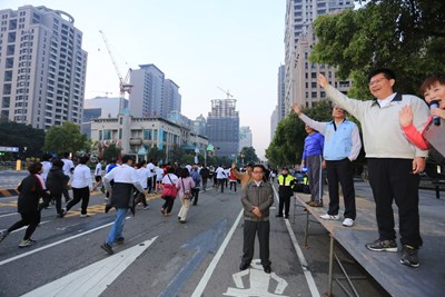 2,500民眾為愛而跑　林市長親自鳴槍支持