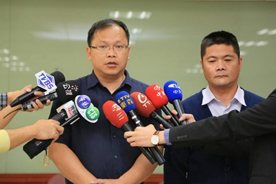 BRT駕駛關車門夾傷童手事件  交通局督促BRT公司對針緊急情況處理SOP全面進行檢討