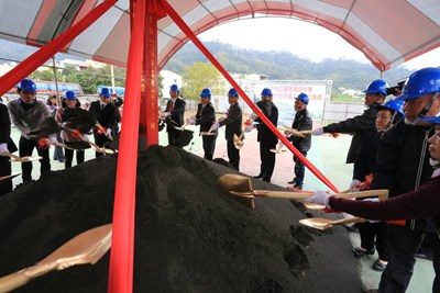 豐陽國中綜合活動中心新建工程動土 預計105年5月完工