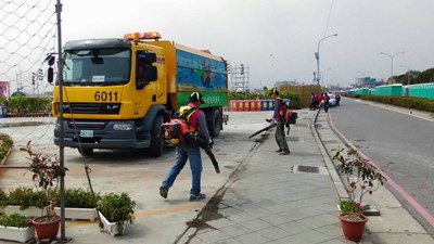 台灣燈會人潮多 清潔隊即時維護會場整潔