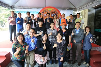 林市長推薦「求職神器」 行動求職GPS系統求職不求人