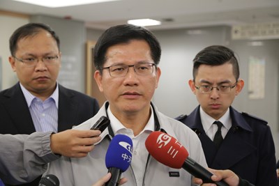 林市長到醫院探視家屬 承諾調查清楚 給家屬交代