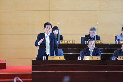 中市議會要求市府重新修正中捷三方協議書 林市長：已全力展開協調