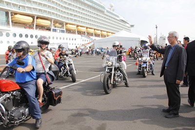 打造臺中港成為國際觀光碼頭 中市熱情迎賓