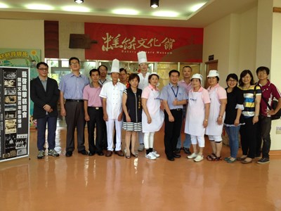 豐原區圖書館館藏文物暨百年影像特展 邀您一同參觀體驗糕餅文化