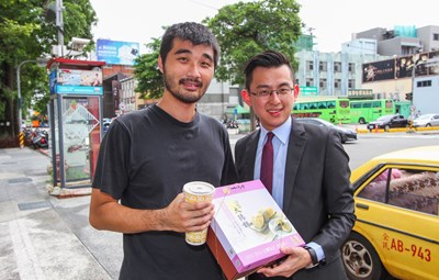 電影《一萬公里的約定》台中取景 新聞局長探班預祝票房長紅