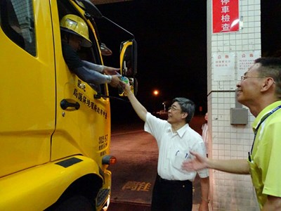 端午垃圾收運不打烊        今仍有定時定點垃圾收運服務