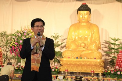 中區全國供佛齋僧大法會 林市長為八仙粉塵事件傷者祈福