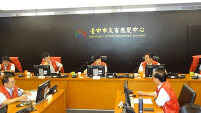 蓮花颱風來襲  中市災害應變中心二級開設