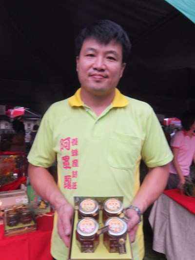 宋威霆獨創蜂蜜伴手禮        成功外銷日、港、星