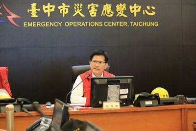 林市長前往災害應變中心聽取防颱整備狀況 指示各單位做好防災準備工作