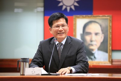 新光遠百周邊交管措施奏效 林市長支持興建惠新立體停車場徹底解決停車問題