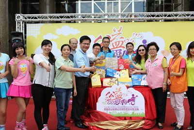 推廣身障團體與庇護工場中秋禮盒 林市長邀民眾提早認購做公益