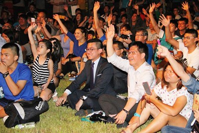 市政公園首次大型音樂會登場 林市長與市民共享草地、星空、週末夜