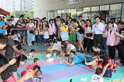市府育兒支持主題園遊會 林市長：持續為市民打造良好育兒環境