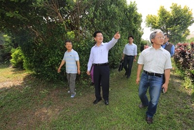 教師節前夕 林市長拜訪國中導師 回憶校園點滴暢談教育理念