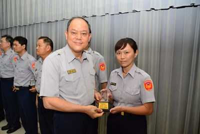 中市警局頒發好人好事楷模 盼同仁持續為民服務