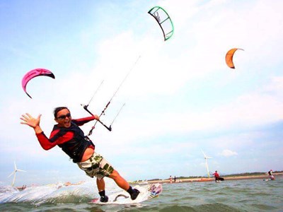 名教練免費基礎教學 大安海水浴風箏衝浪解說活動開放報名