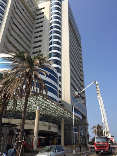 消防局精進各類建築物搶救能力     25層高層建築物展現救災技能