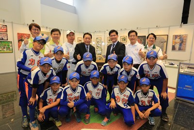 世界12強棒球金盃及棒球文物展中市府登場 珍貴收藏讓球迷一飽眼福