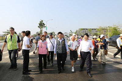 經貿路、凱旋路雙向車道工程陸續通車 可望改善中清交流道附近車流