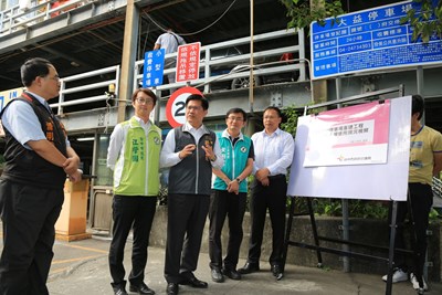 林市長視察大益立體停車場 指示工程縮短半年至一年