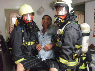 模擬高樓火災搶救演練 消防局精進搶救專業能力
