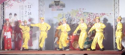 榮興客家採茶劇團土牛客家文化館 重現「撮把戲」