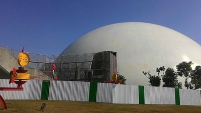 迷你蛋破洞？ 建築師：開殼興建出入口