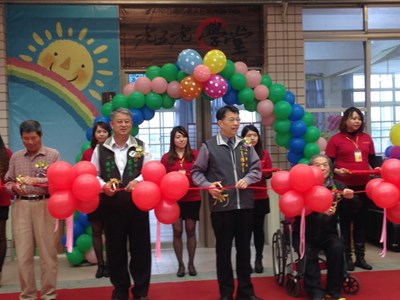 石岡區日間照顧中心開幕 提供30位長者白天照顧服務