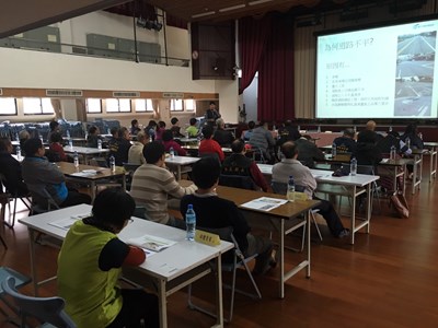 打造人本宜居環境 建設局路平說明會前進西區